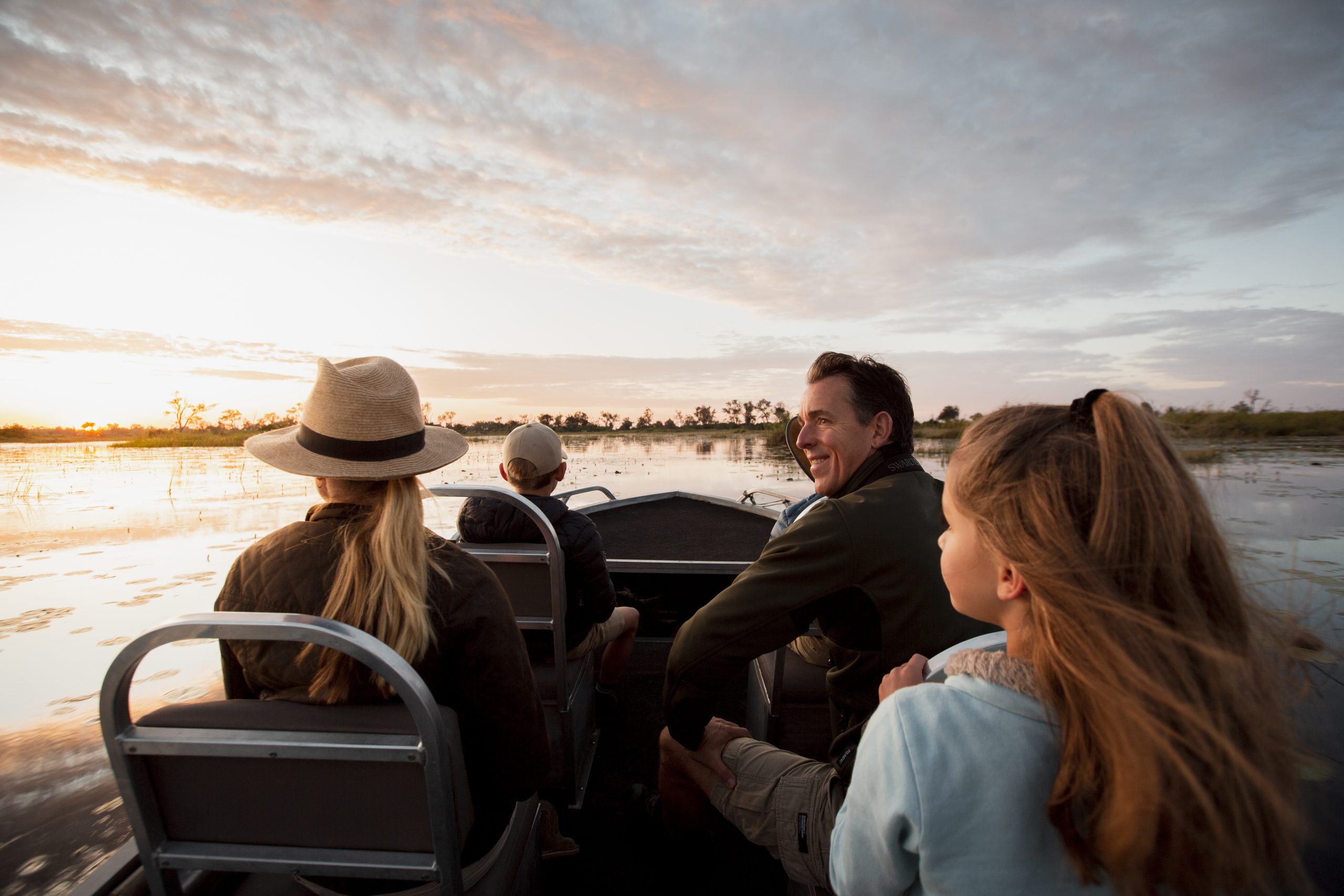 boating_family_vumbura_tcunniffe_001 Family on a safari in Botswana