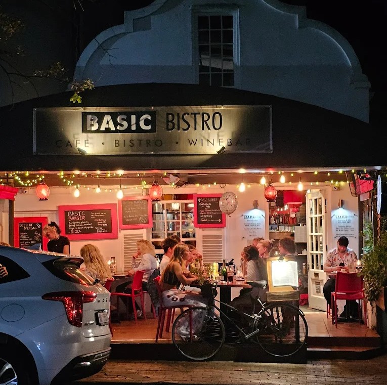 Basic Bistro Basic Bistro vibe